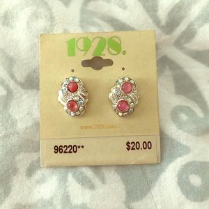 1928 Vintage Designed Earrings